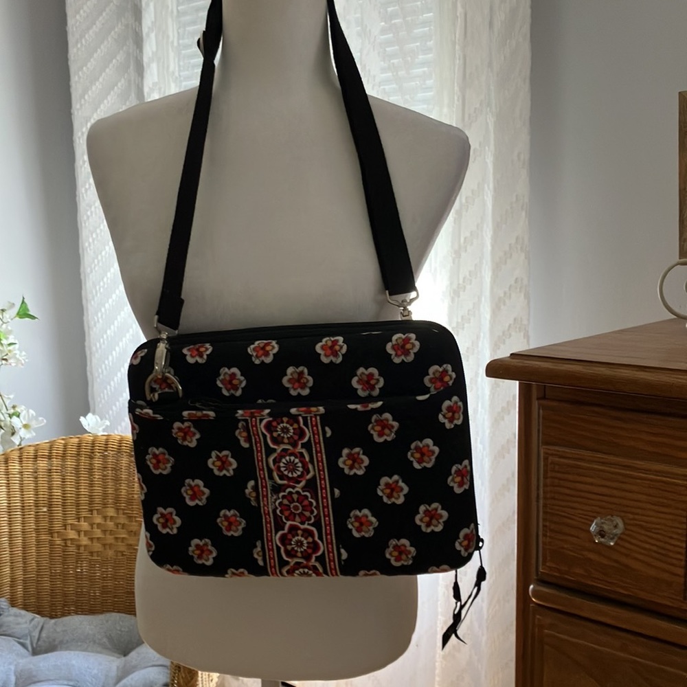 Vera Bradley hard shell crossbody tablet case - Picture 5 of 8